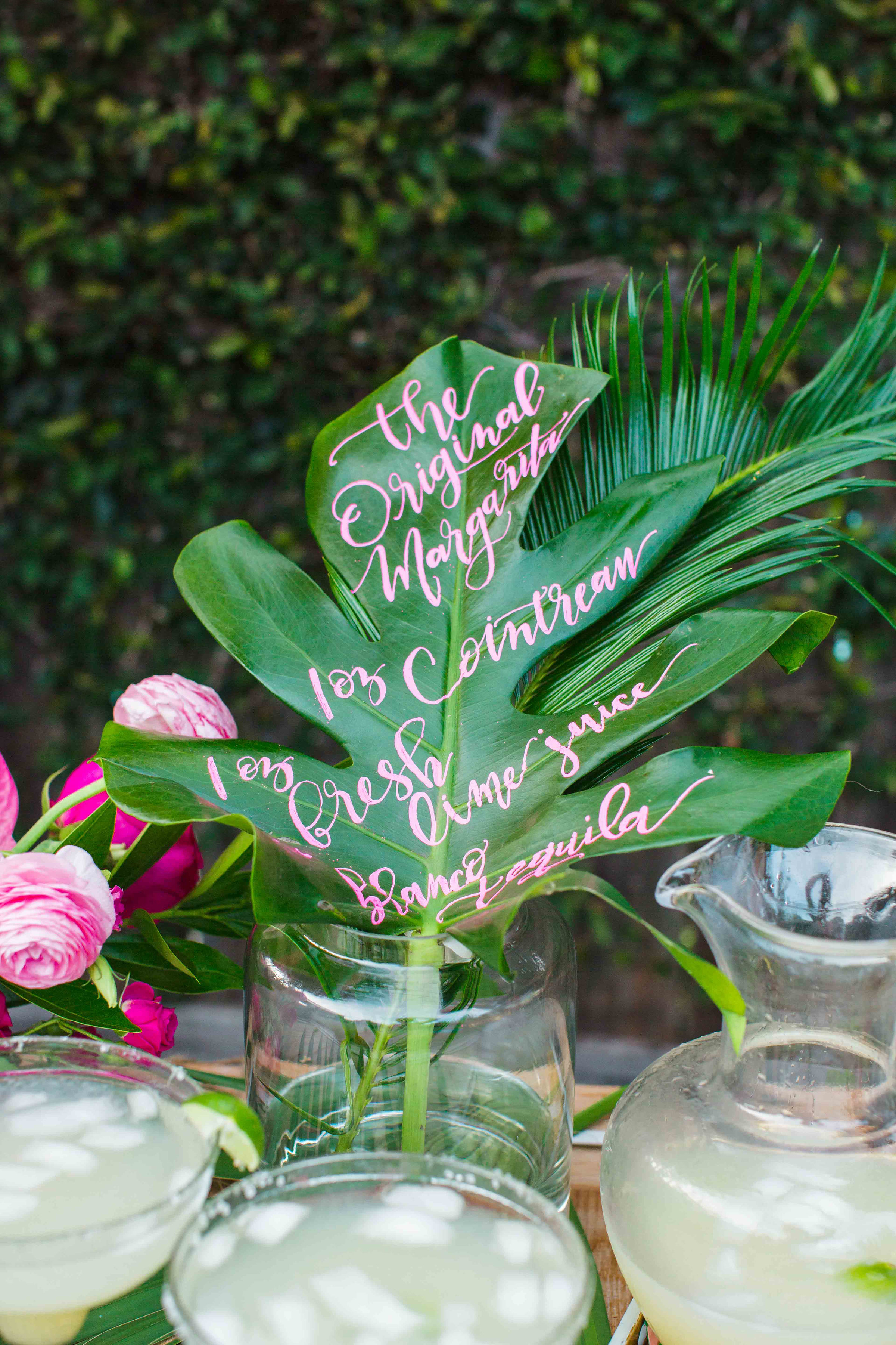 house-of-harper-summer-party-cointreau-calligraphy-by-natalie-gene-creative-florals-by-maxit-flower-design