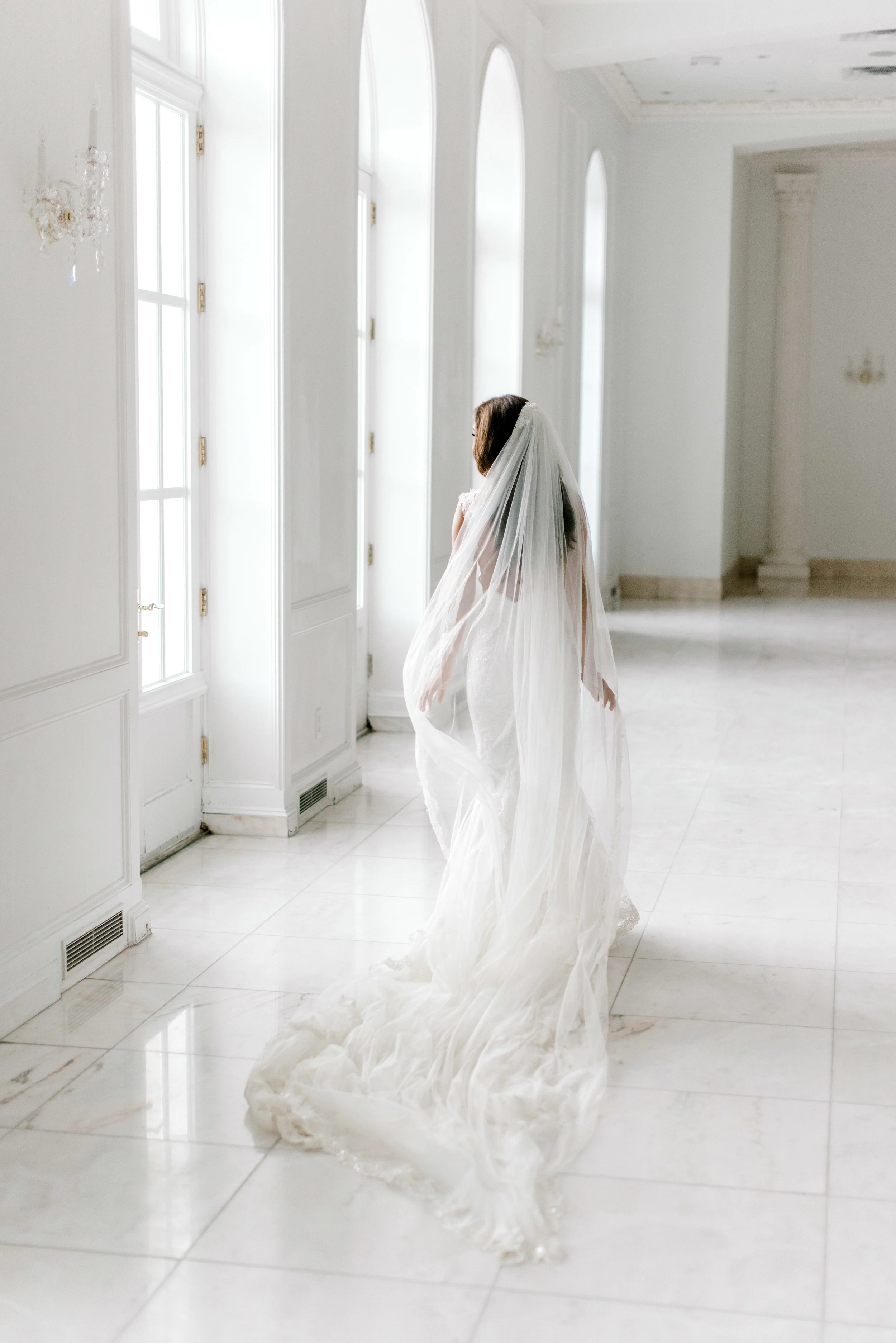 White_Veil_Houston_Stylist_Maxit.jpg