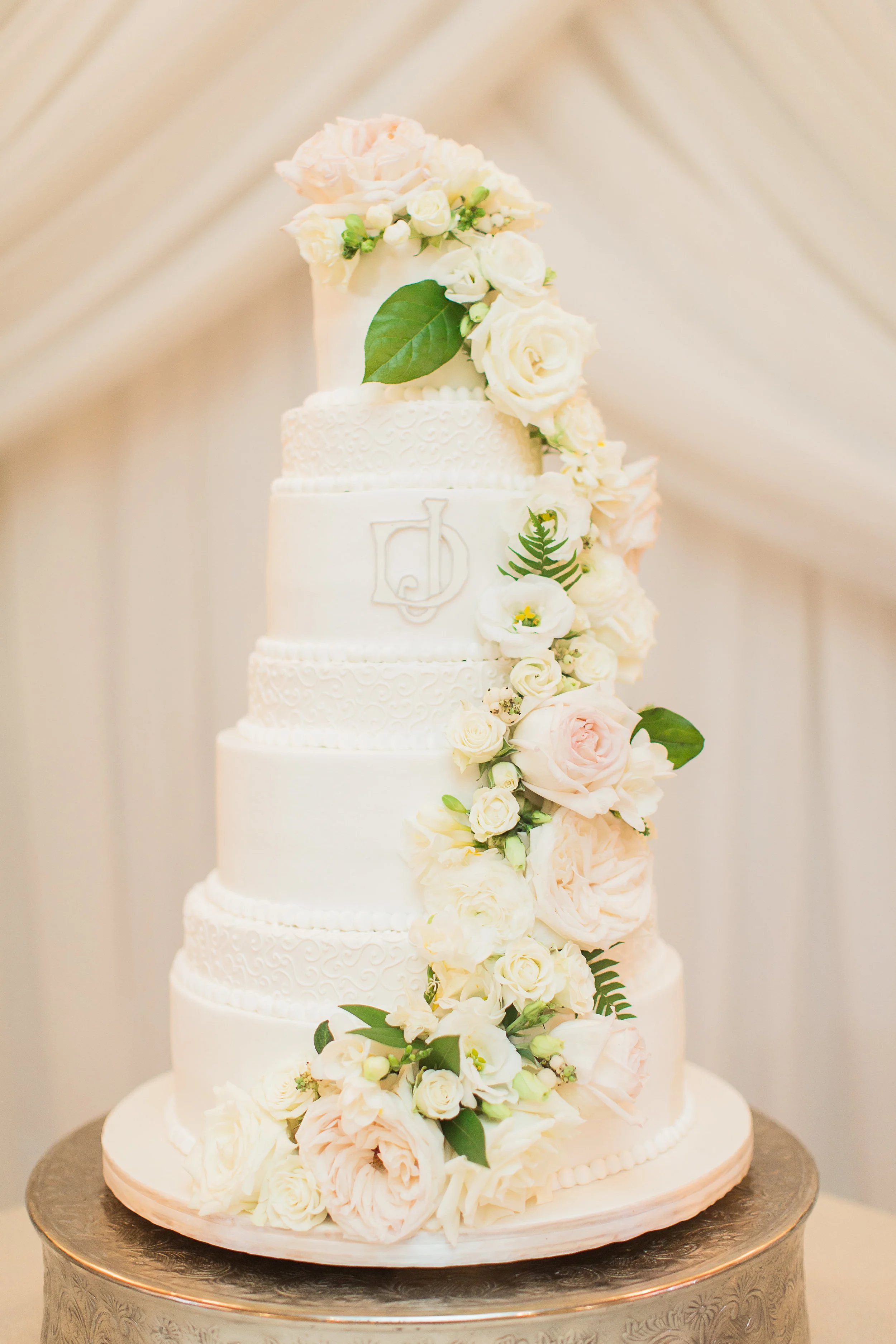 Flower-Styling-Houston-Wedding-Keely-Thorne-Events-Decorating.jpg
