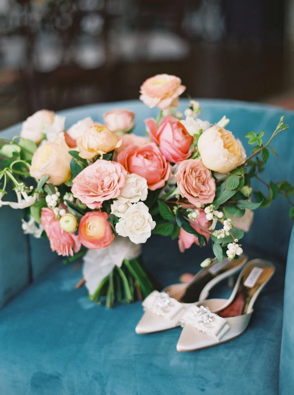 bridal-bouquet-coral-wedding.jpg