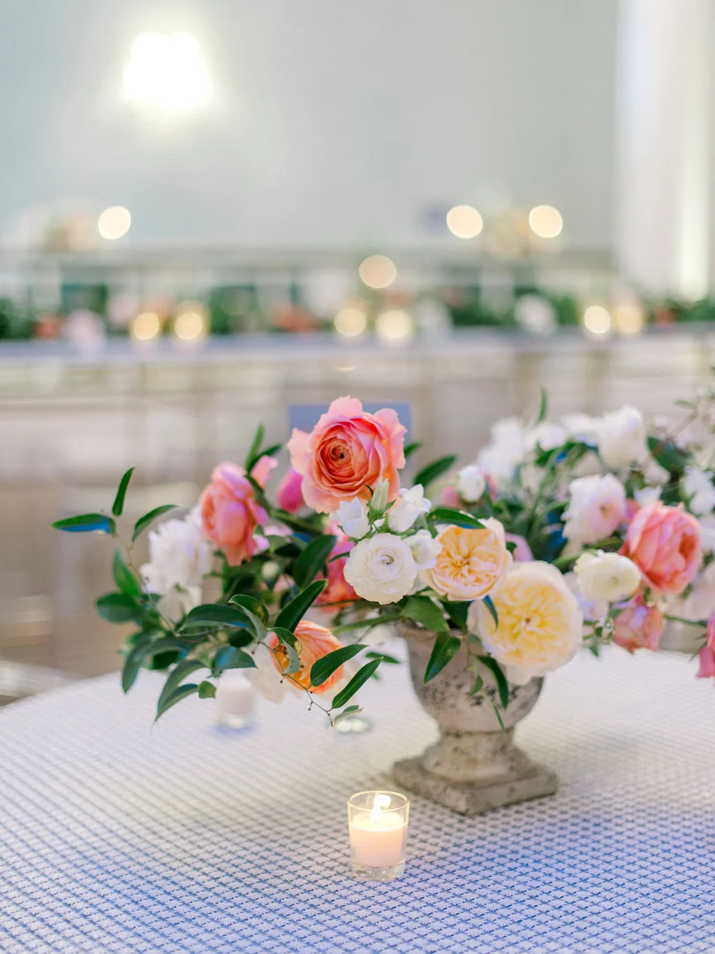 garden-arrangement-fine-art-houston-florist.jpg
