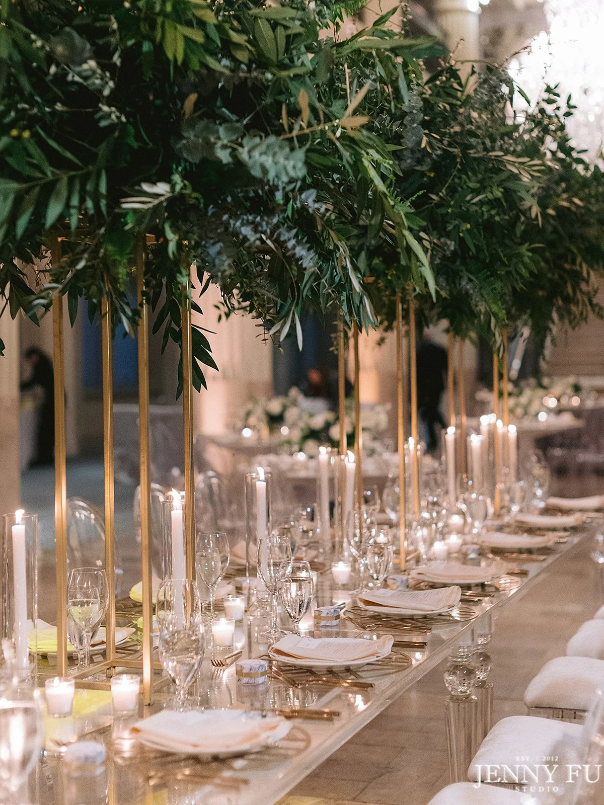 Greenery_Wedding_Head_Table_Flowers.jpg