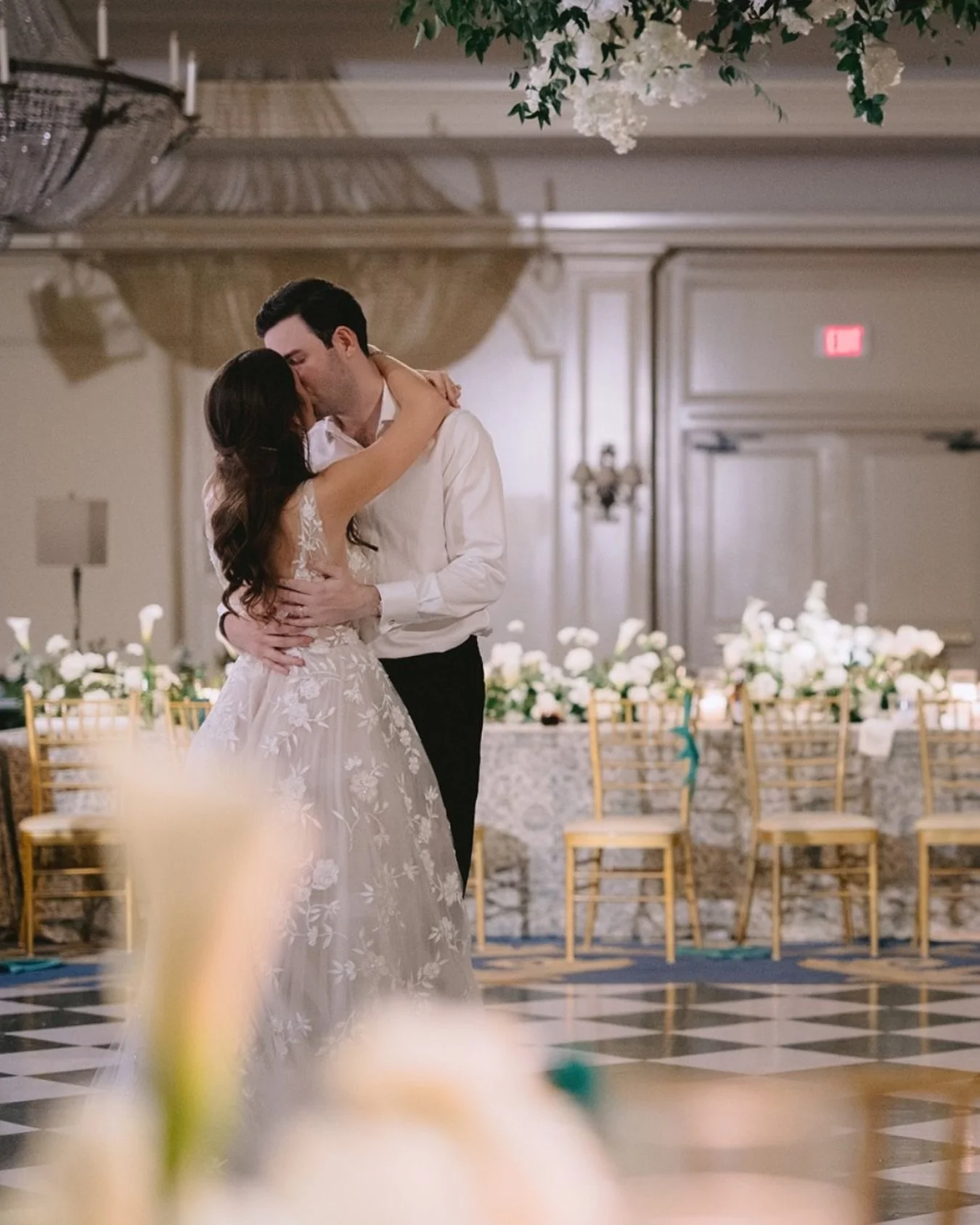 A celebration designed in full bloom🌹

For Sarah and Danny&rsquo;s wedding, we leaned into a refined palette and sculptural arrangements that felt both modern and timeless. Each floral element was intentionally placed to complement the space while c