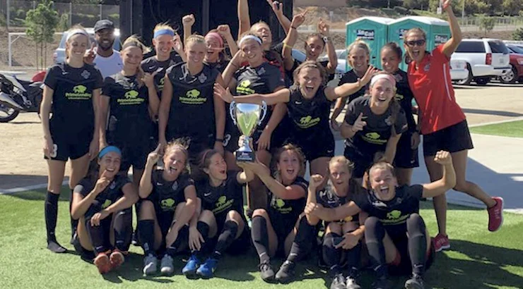 Fire-Ice-Soccer-Club-FISC-win-2017-WPSL-CHmapionship.jpg