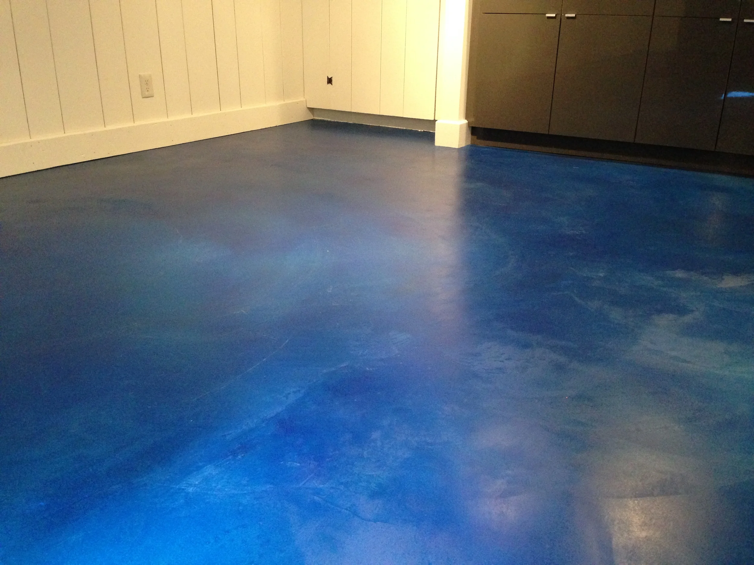 blueconcretefloor.JPG