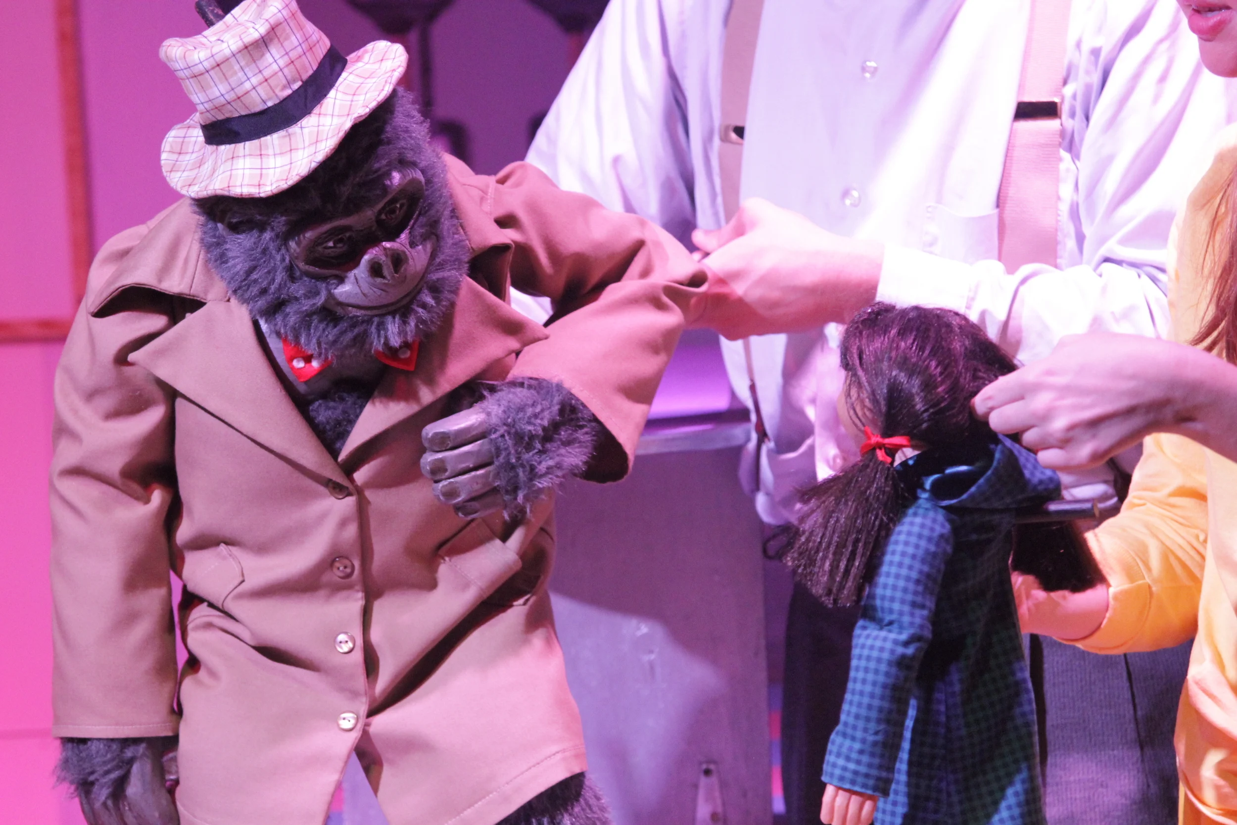 Gorilla Shoot-through Cast B -5.jpg