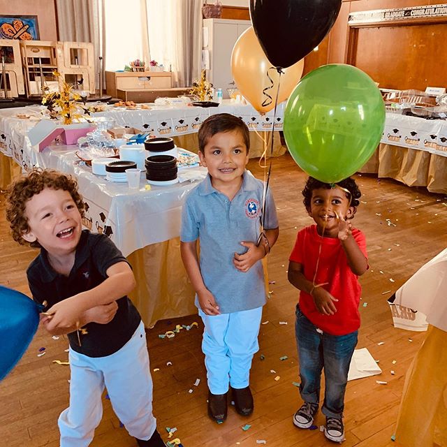 Cae graduated from another year of preschool on Friday! My little rocker started at Montessori Children's World two and a half years ago as a little NYC transplant, and fell into it with ease, making friends and strides in all areas of learning.
I'm so proud of him.
Cae rocks out - in all things. Sometimes at more velocity than I'm ready for. (Mommy needs her coffee.) But I'm trained as a dancer, and I can keep up. Ele vai rapido, esse menino!