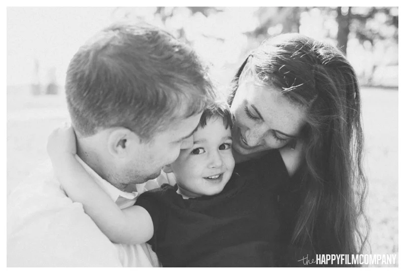 black and white family photos - the Happy Film Company - Mercer Island Family Photos