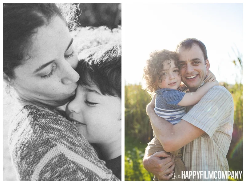 parents cuddling kids - Seattle Family Apple Picking Photo Shoot - the Happy Film Company