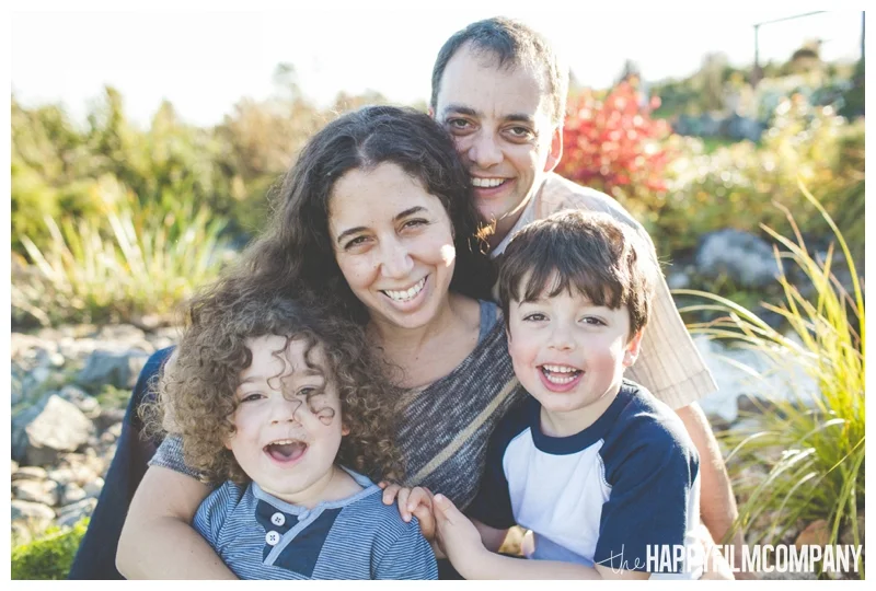 family portraits holiday seattle - Seattle Family Apple Picking Photo Shoot - the Happy Film Company