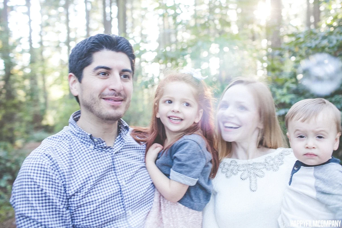 Blowing bubbles - the Happy Film Company - Seattle Family Photos