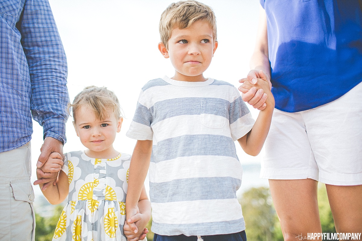 Kids holding hands - the Happy Film Company - Seattle Family Photos