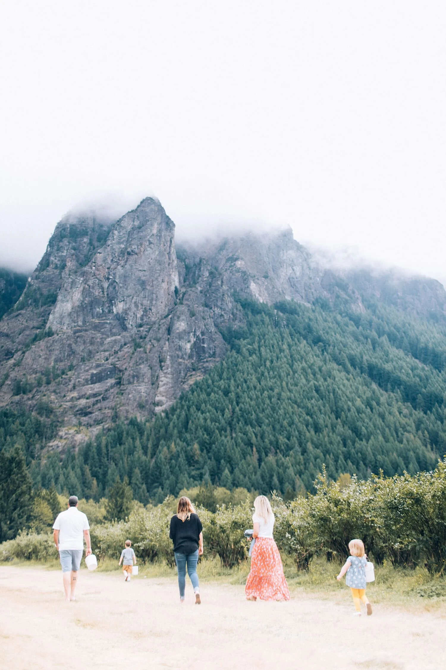 the Happy Film Company - Bybee Farm North Bend Blueberry Patch - Seattle Eastside Family Photographer Outdoor - Mt Si
