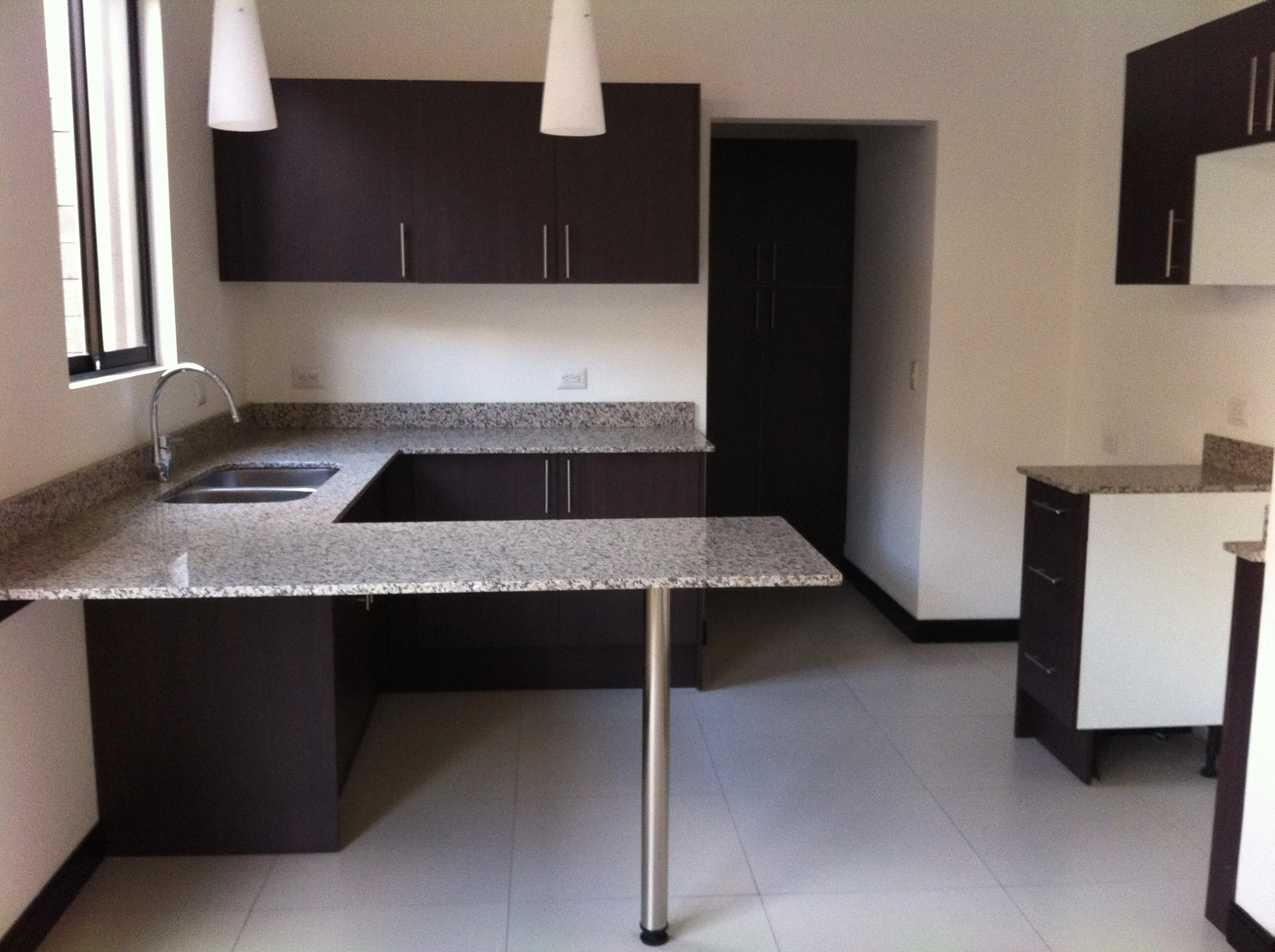 Casa en condominio Tierra de Cafe en Heredia $265,000