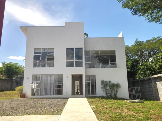 Casa moderna en Guachipelin para la venta $550,000