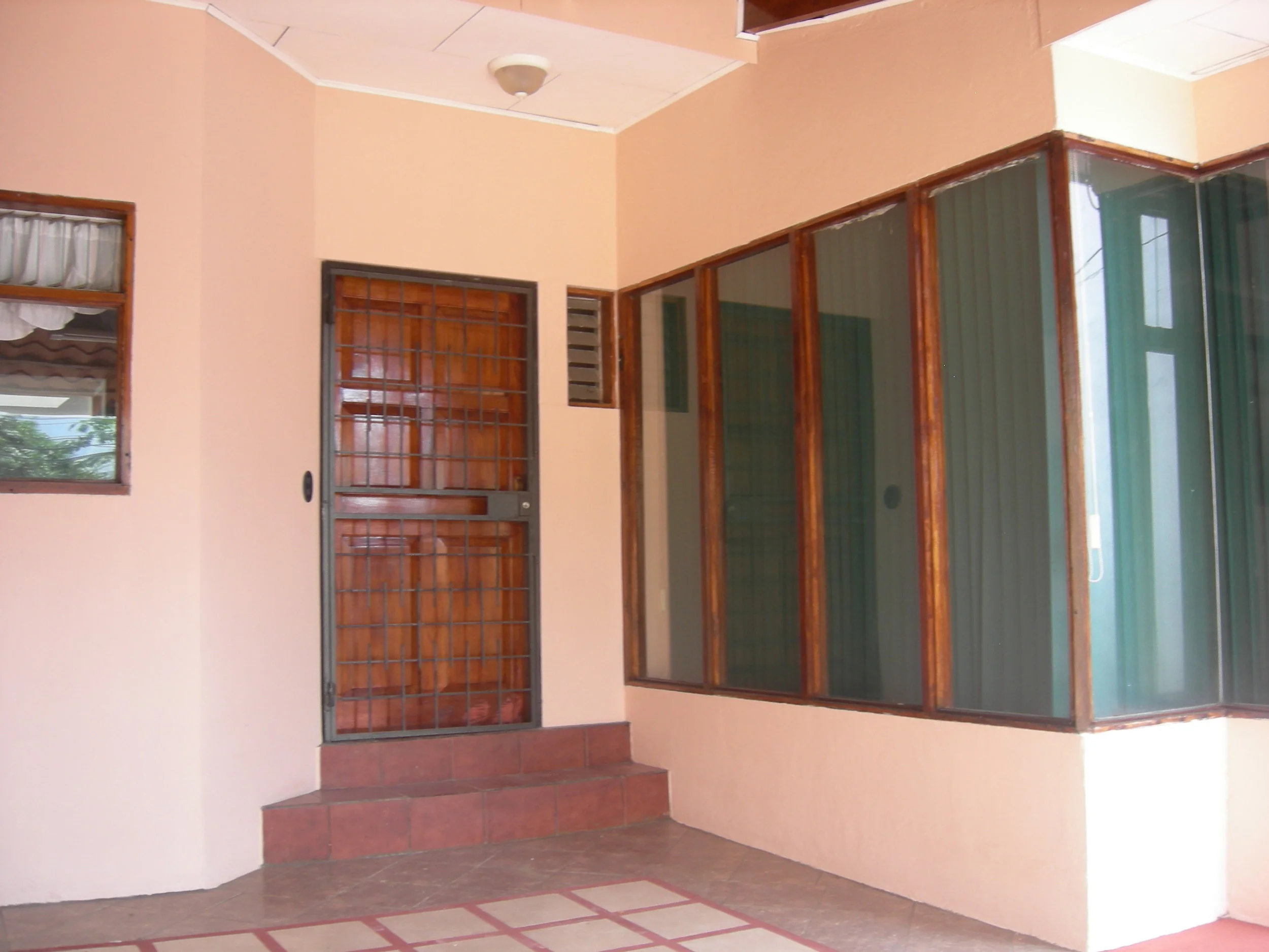 ENTRADA PRINCIPAL - copia.JPG