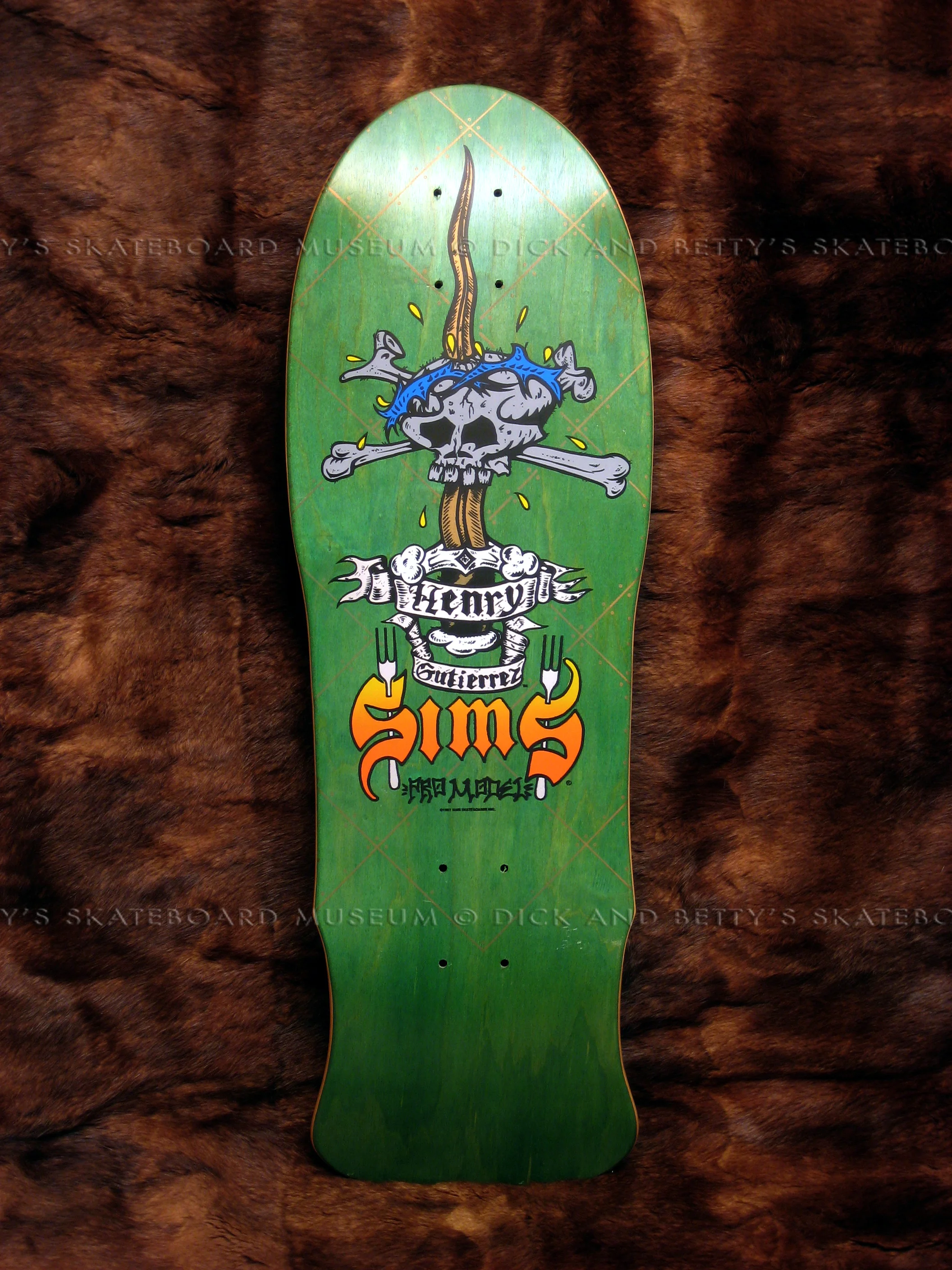 HENRY GUTIERREZ &nbsp;1987Skull &amp; Sword