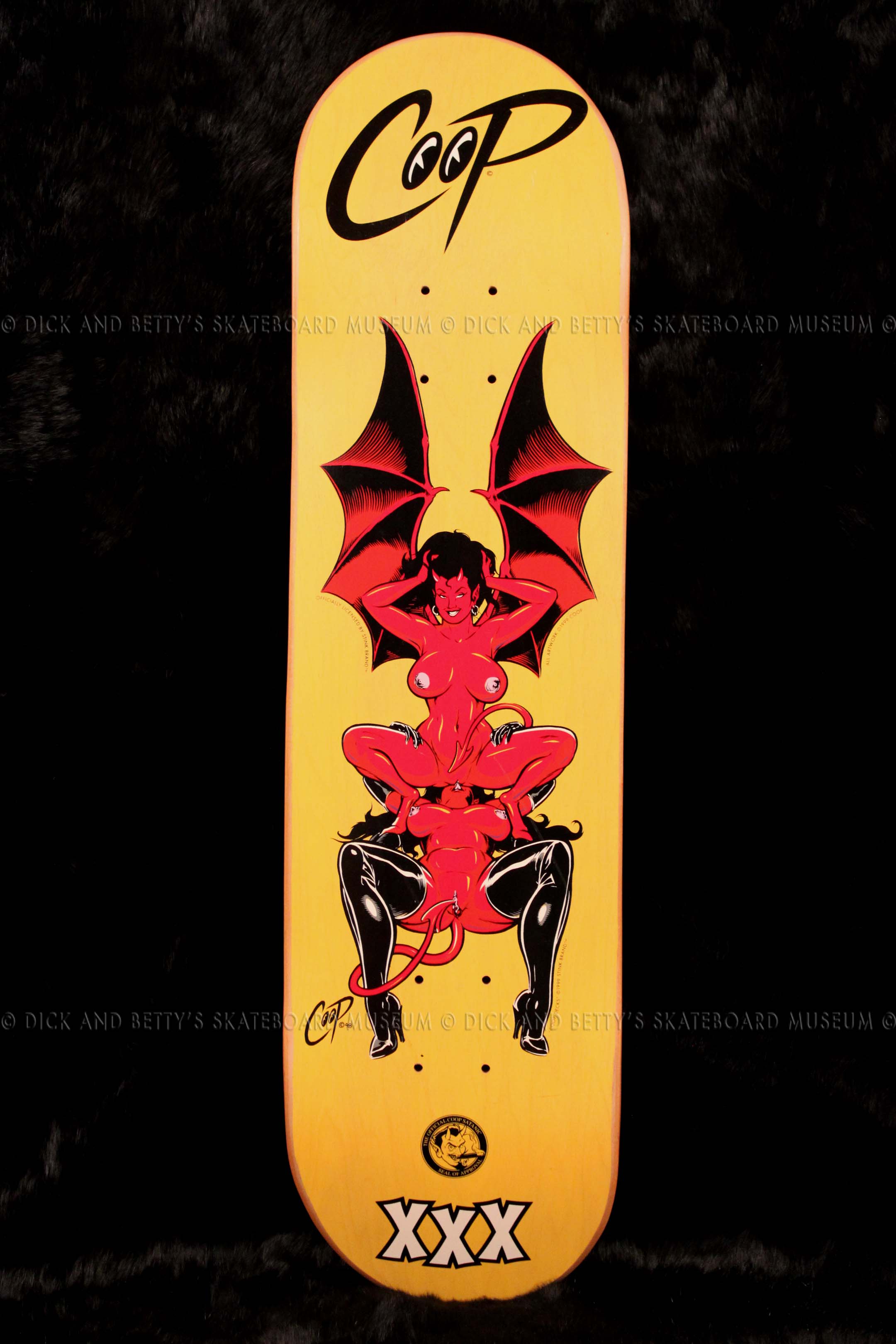 TEAM &nbsp;2001&nbsp;Devil Girls; Coop art