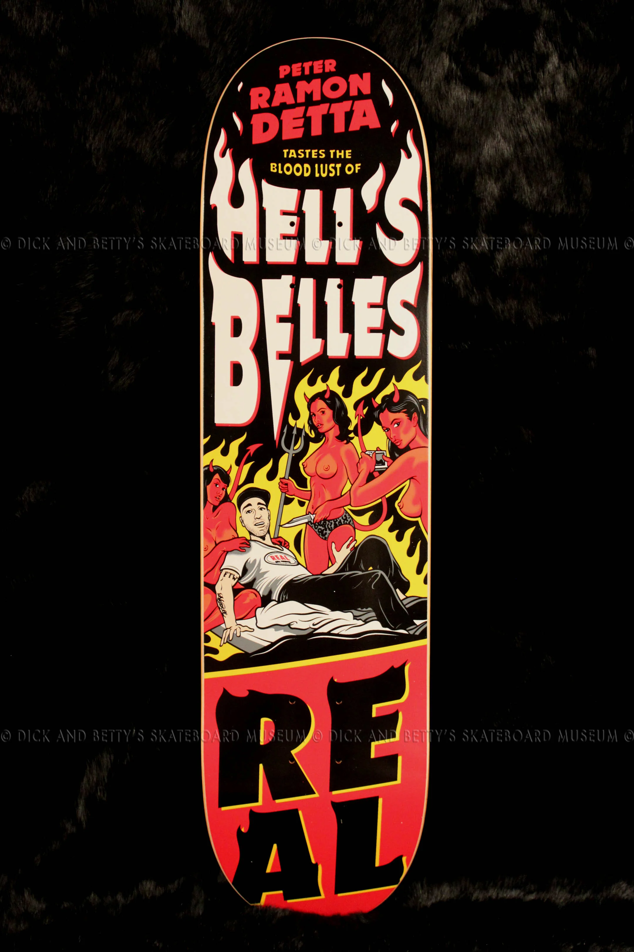 PETER RAMONDETTA  2013Hell’s Belles (Femmereal)