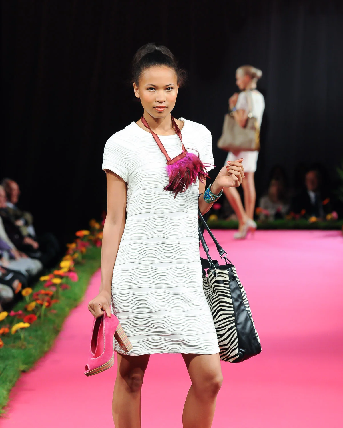 bath-in-fashion-photography-18.jpg
