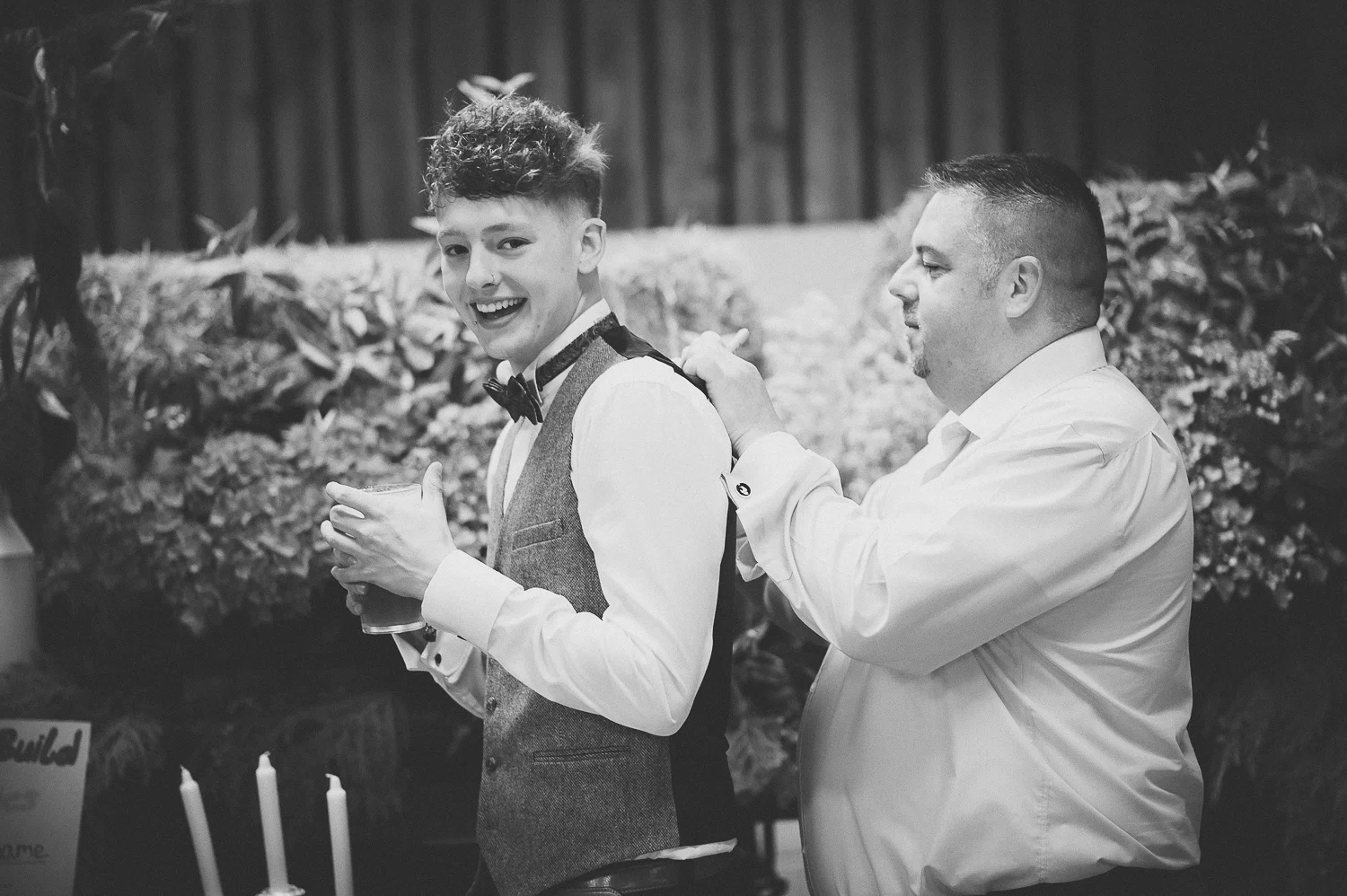 documentary-wedding-photographer-portishead-court-farm-30.jpg