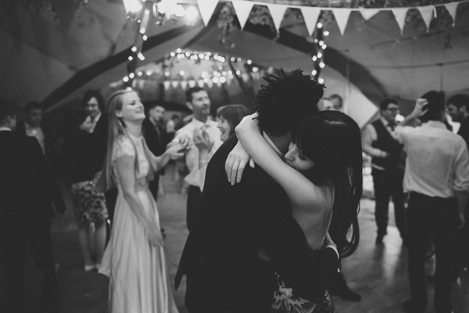 wedding-photographer-sussex-tipi-123.jpg