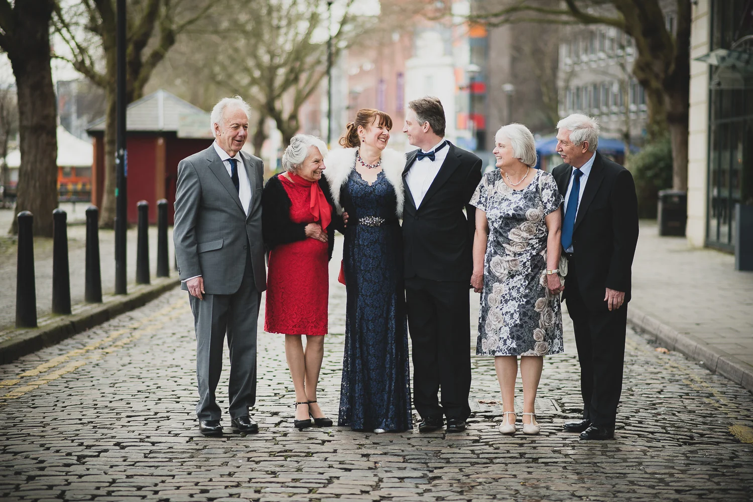 group photo at winter wedding in bristol using 85mm lens