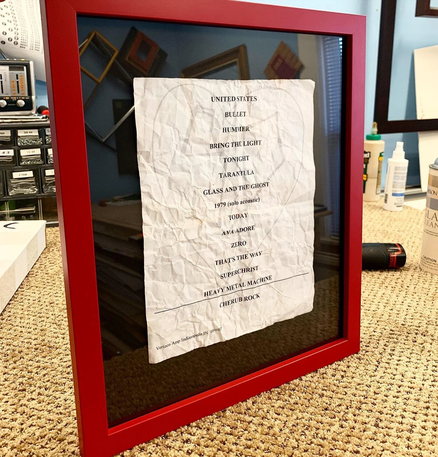 @smashingpumpkins set list from their 2007 Indianapolis show. 
Float mounted to preserve those original wrinkles. 

#customframing #floatmount #parkplacearts #smashingpumpkins #livemusic #indianapolis #rocknroll #setlist #memorbilia