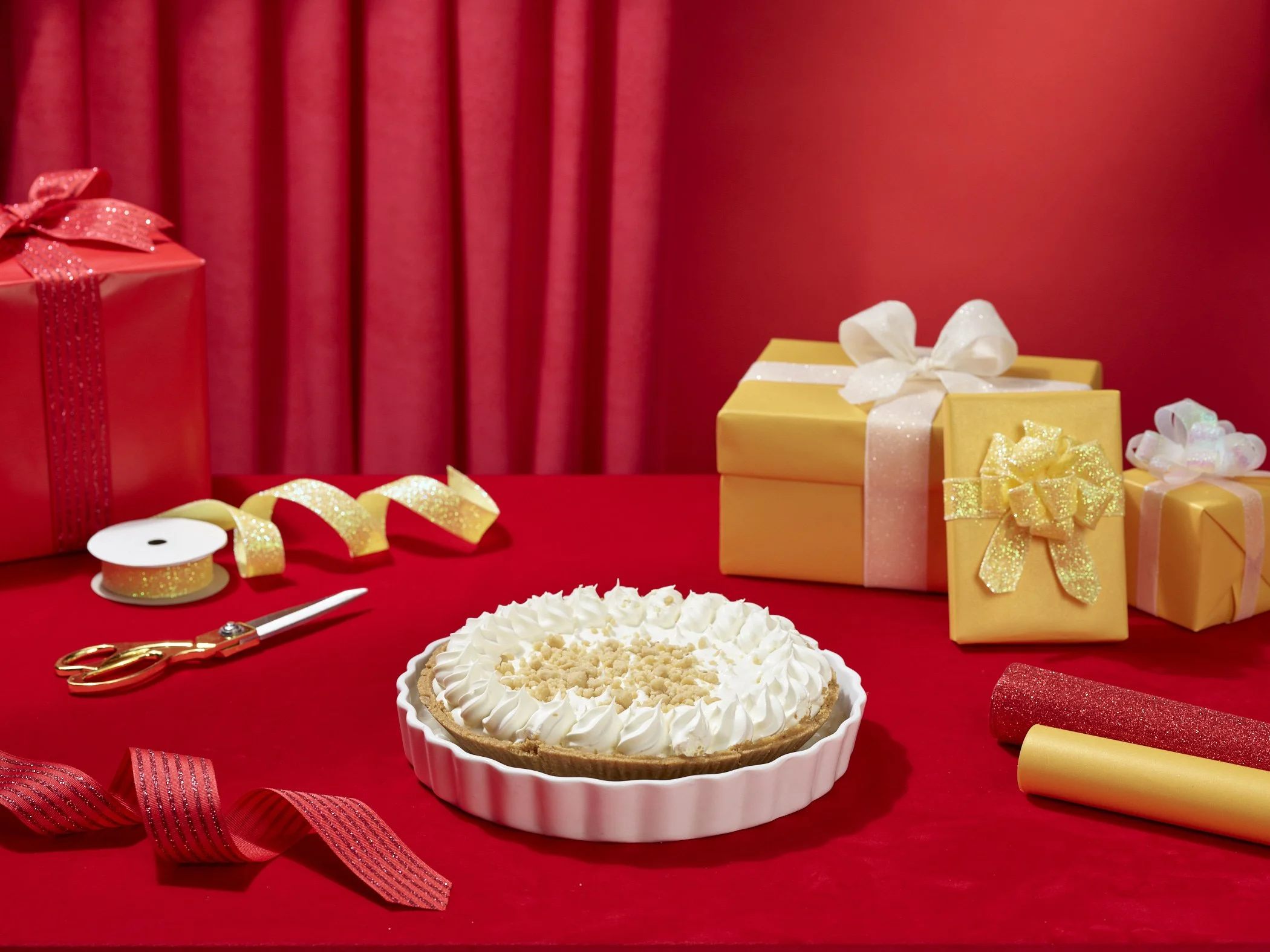 20210628_EdwardsPies_RED_HolidayGifting_FPO_Pie_32180.jpg