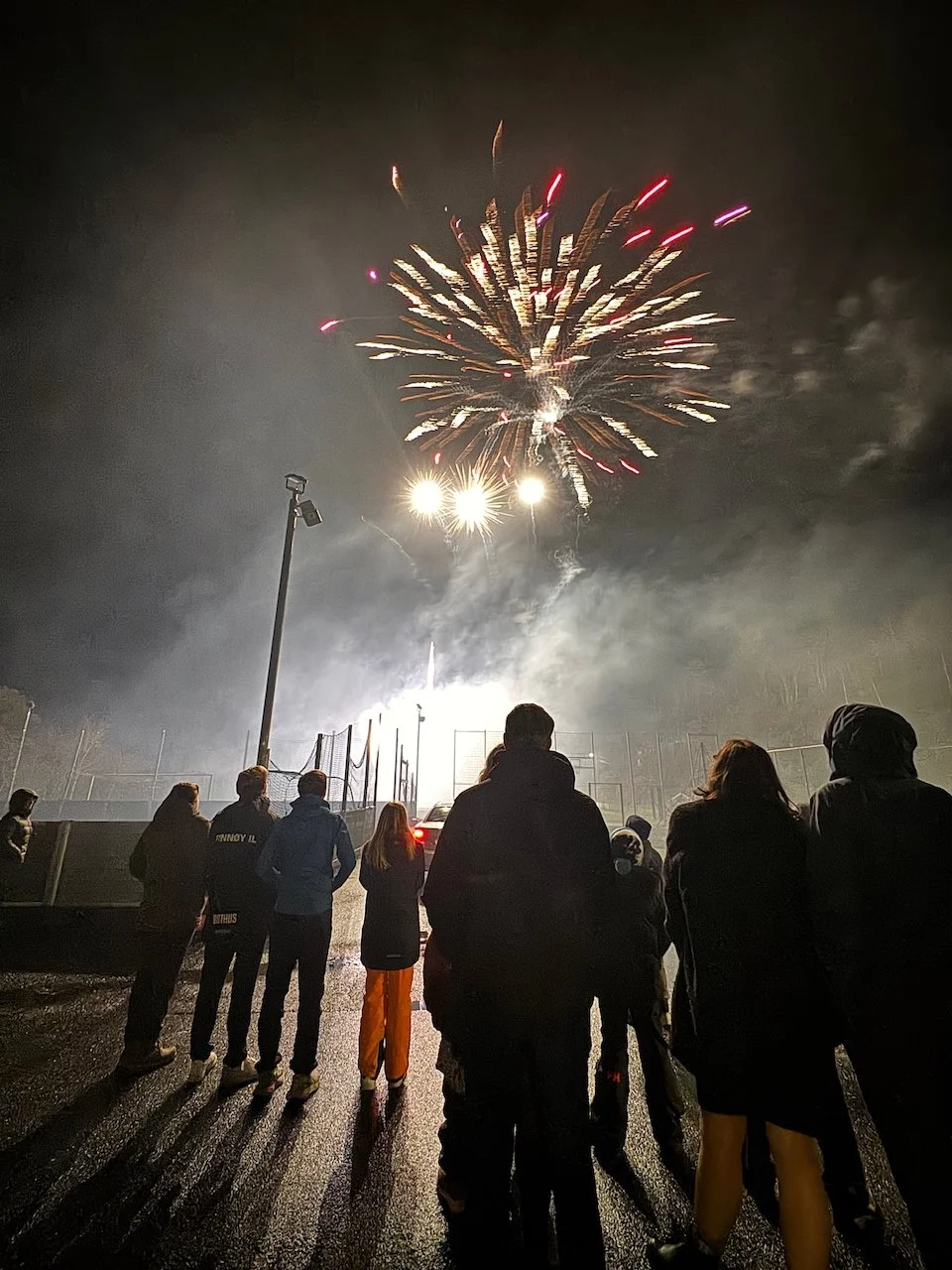 Bli med og spleis på fellesfyrverkeri!