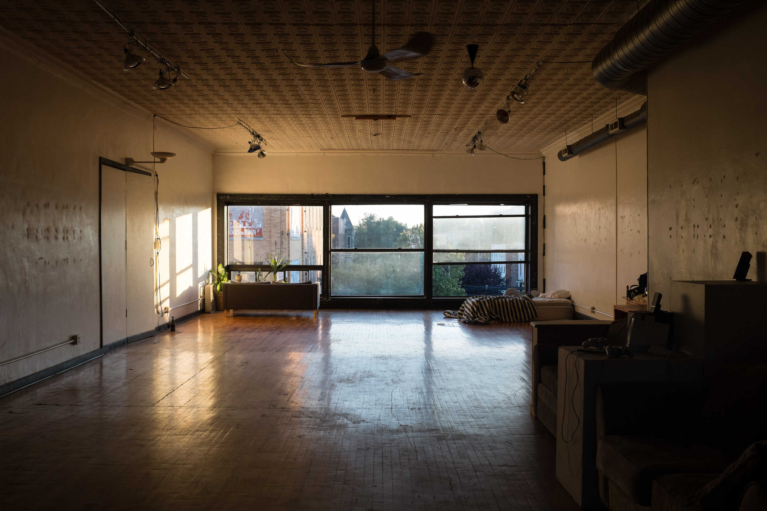 I left my loft in Chicago right after the sun came up to catch my flight to San Francisco. 