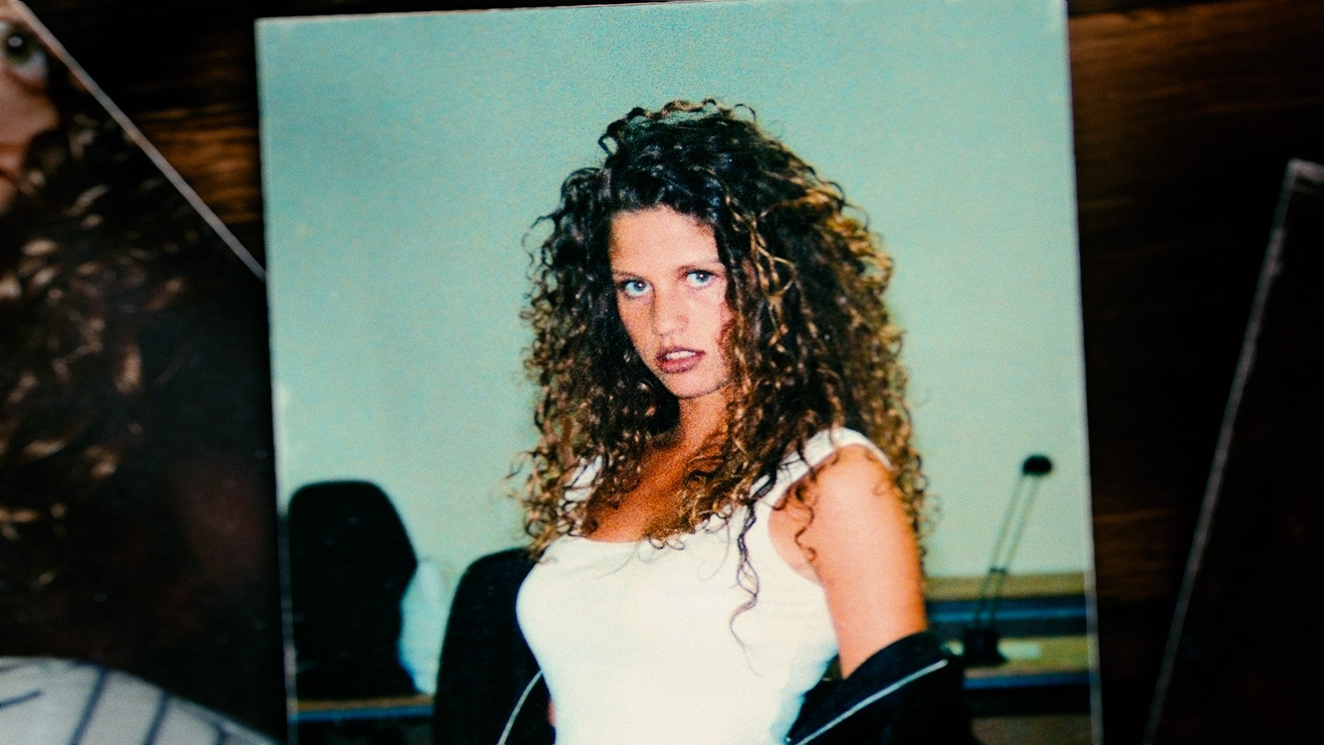 GFX_KP_EP4_Still_060_v02.jpg