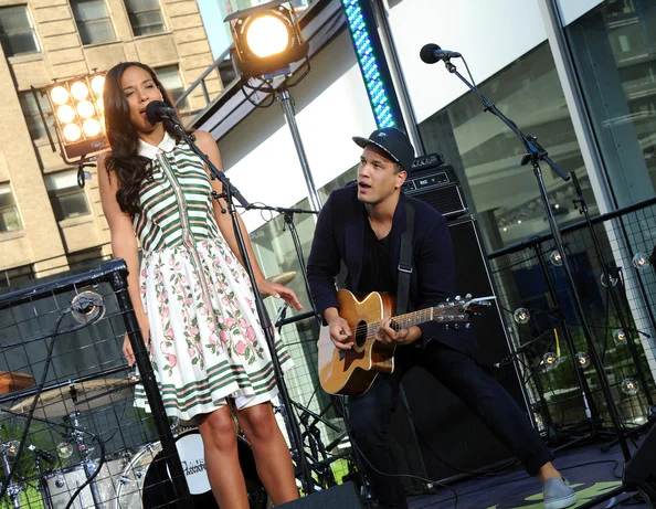 Amanda+Sudano+Abner+Ramirez+Musicians+Perform+2ZsvE9bI9chl.jpg