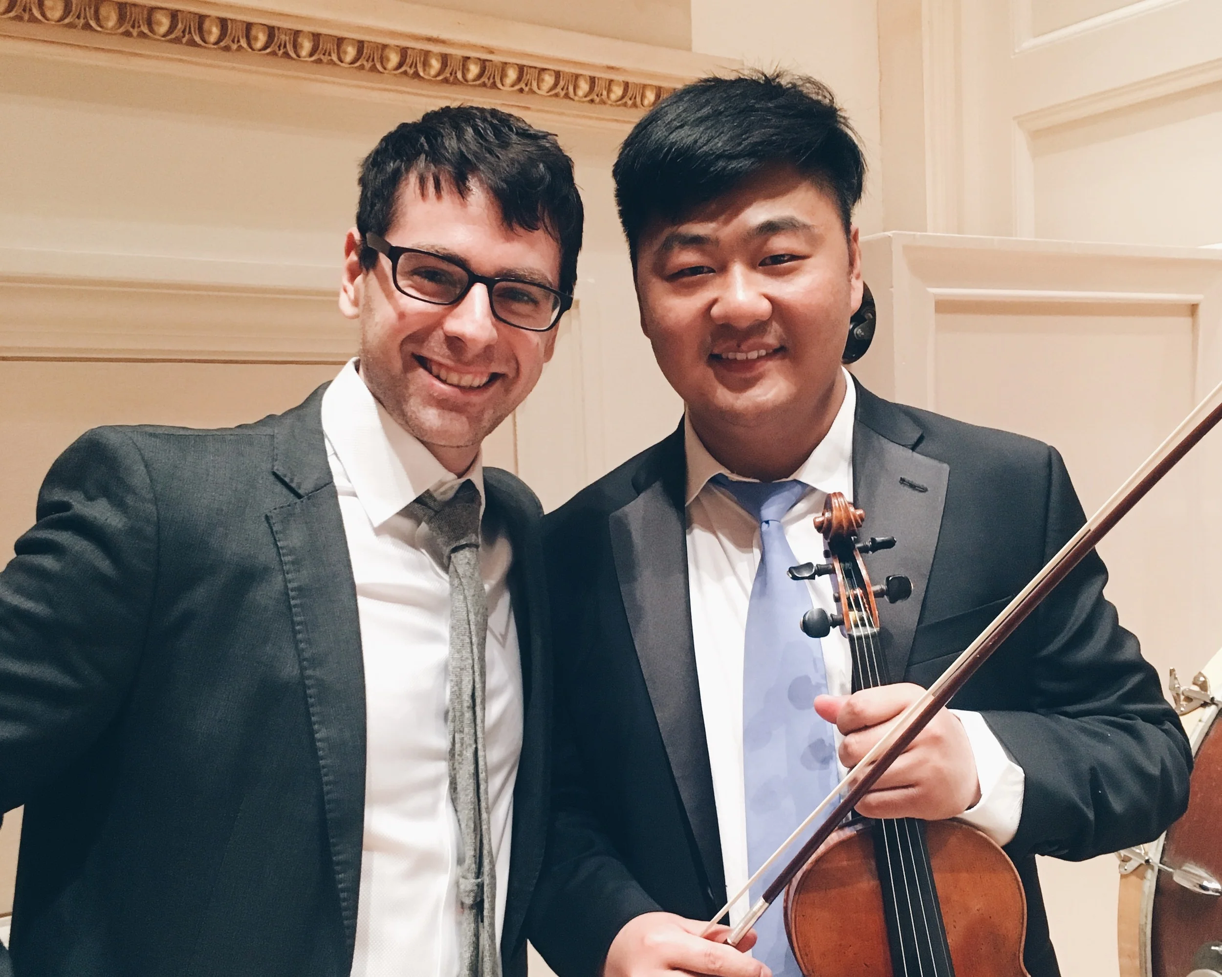 how shenghua hu won 2 MET auditions in 2 years