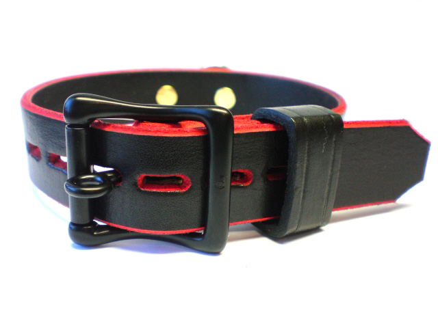lockable buckle, black leather keeper (red-trim)