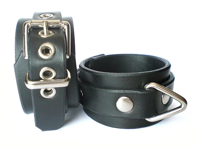 Leather BDSM Restraints - 3/4" Triangle Dee Rings