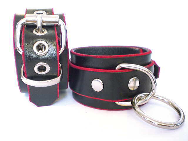 black w/red-trim