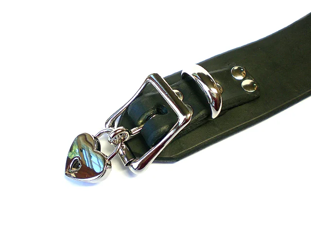 3/4" small Lockable buckle (black Latigo shown)