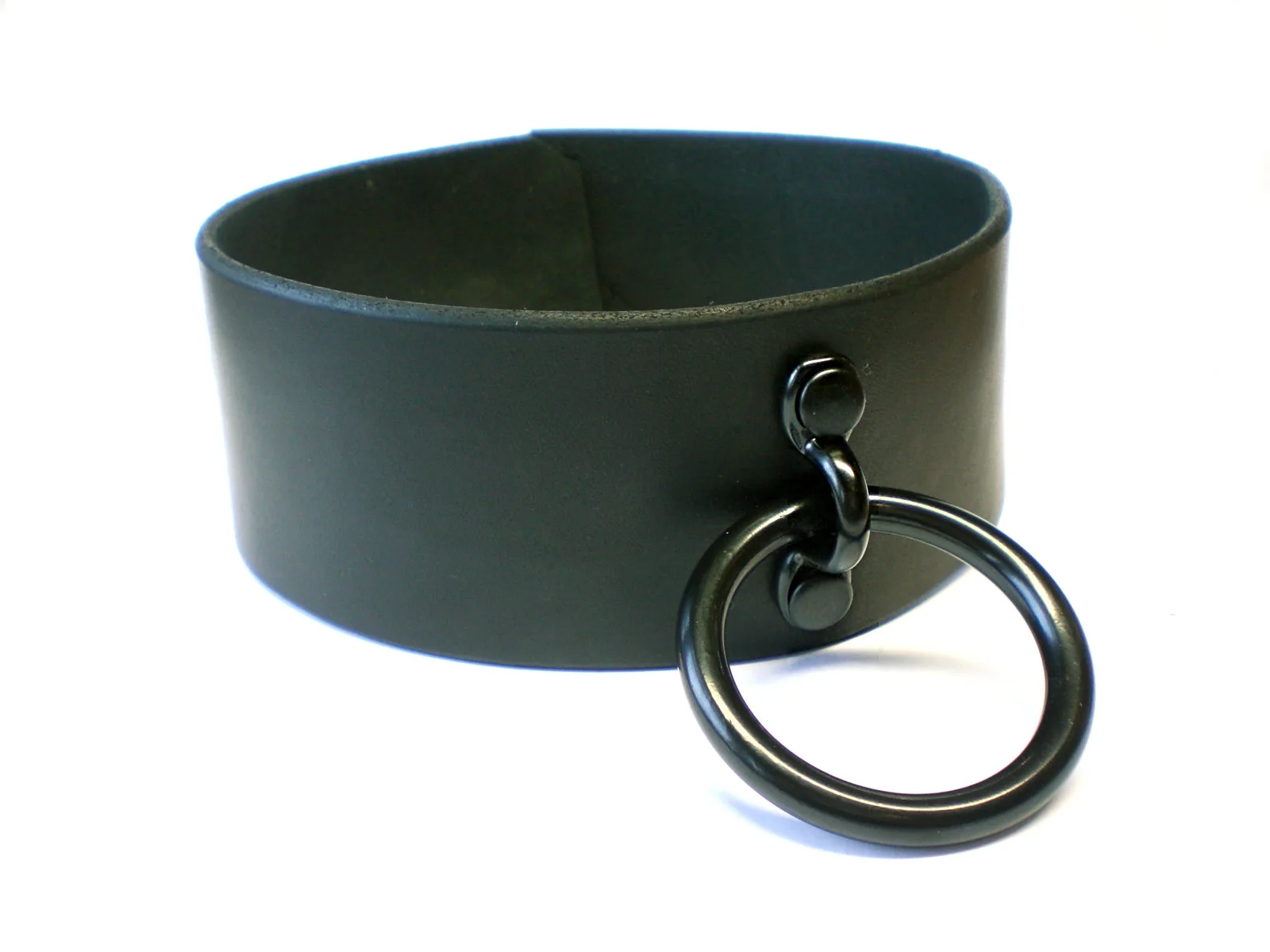 black latigo - side