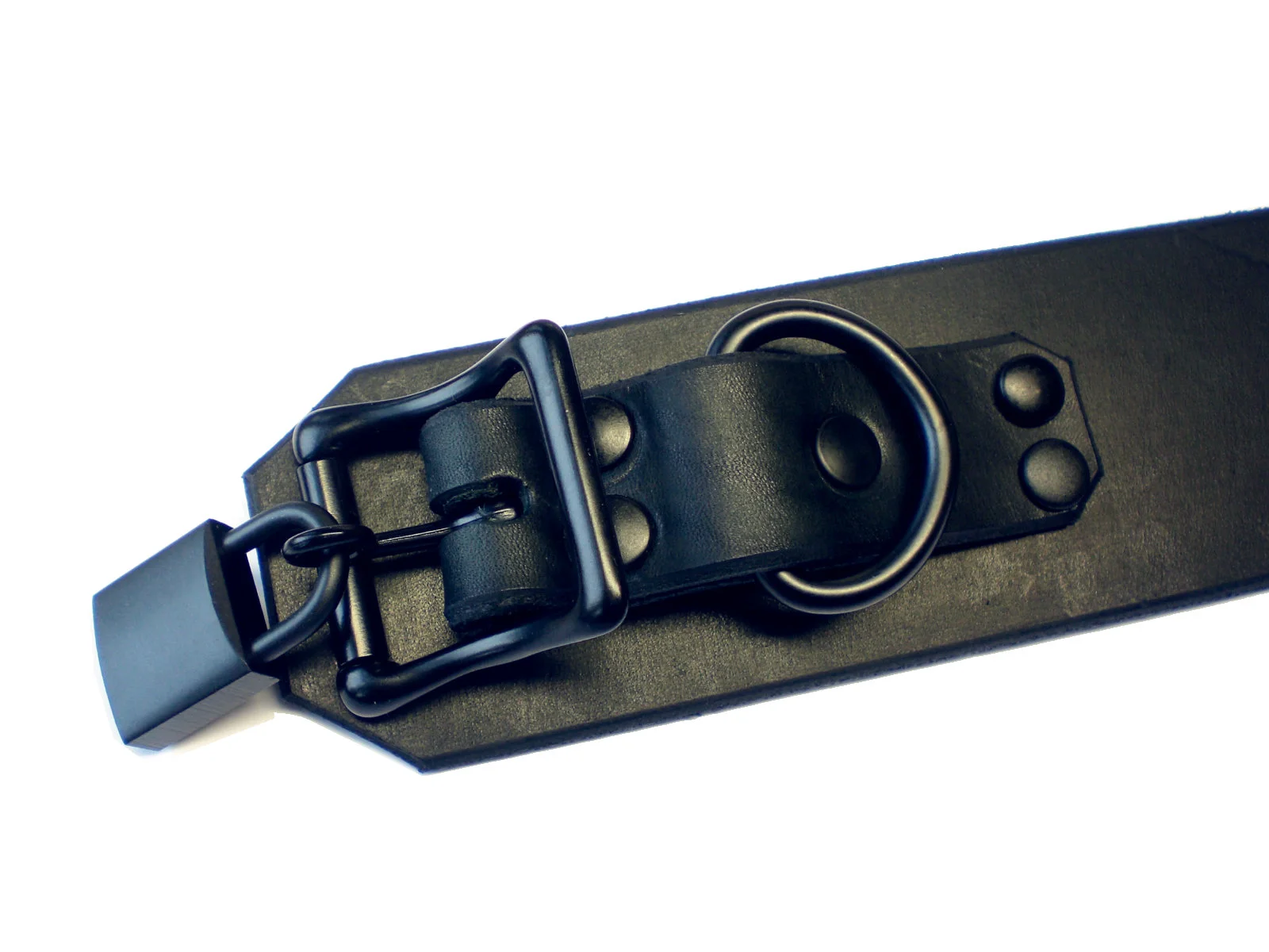 lockable buckle w/padlock - black latigo