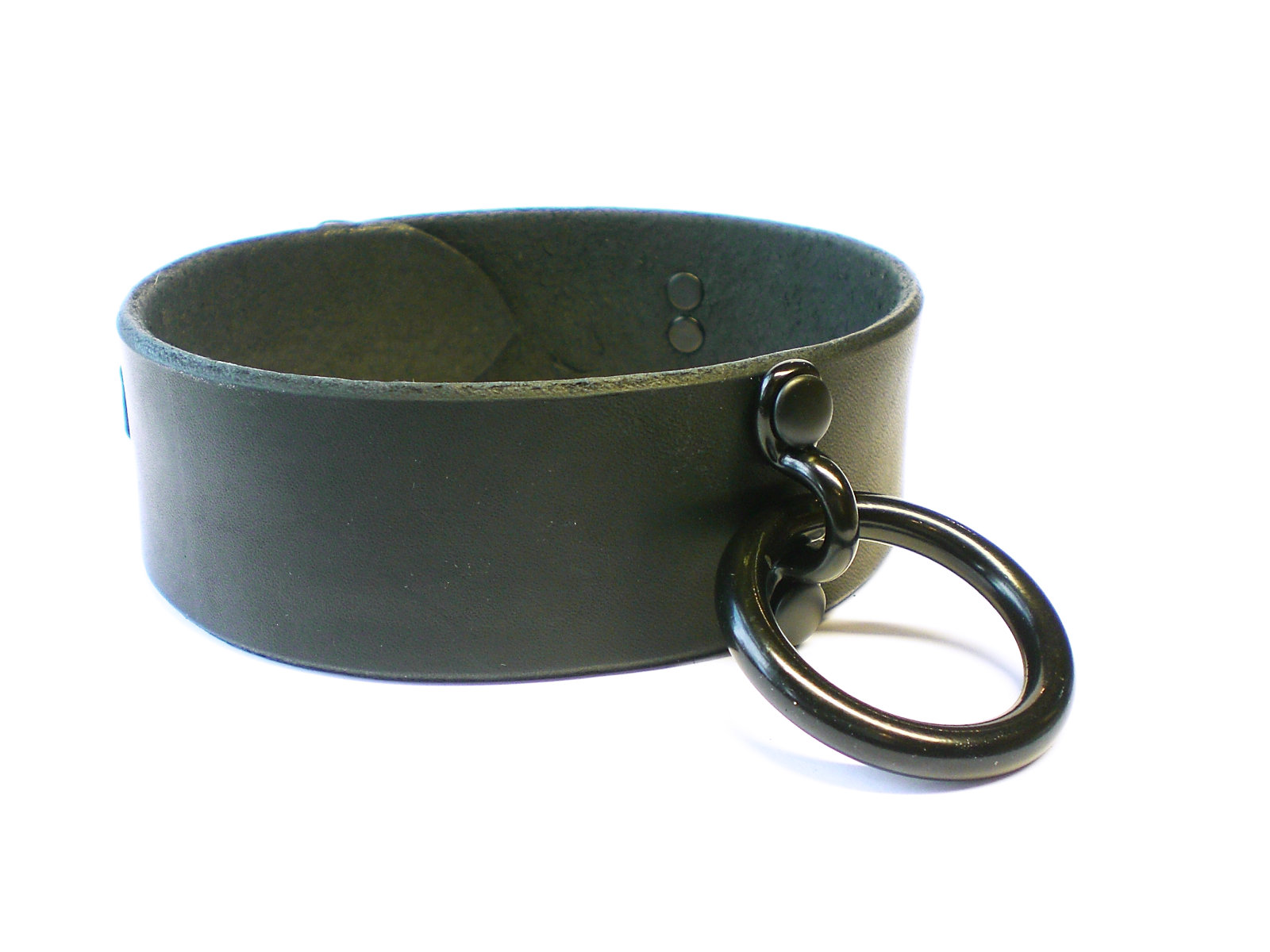 side view - black latigo