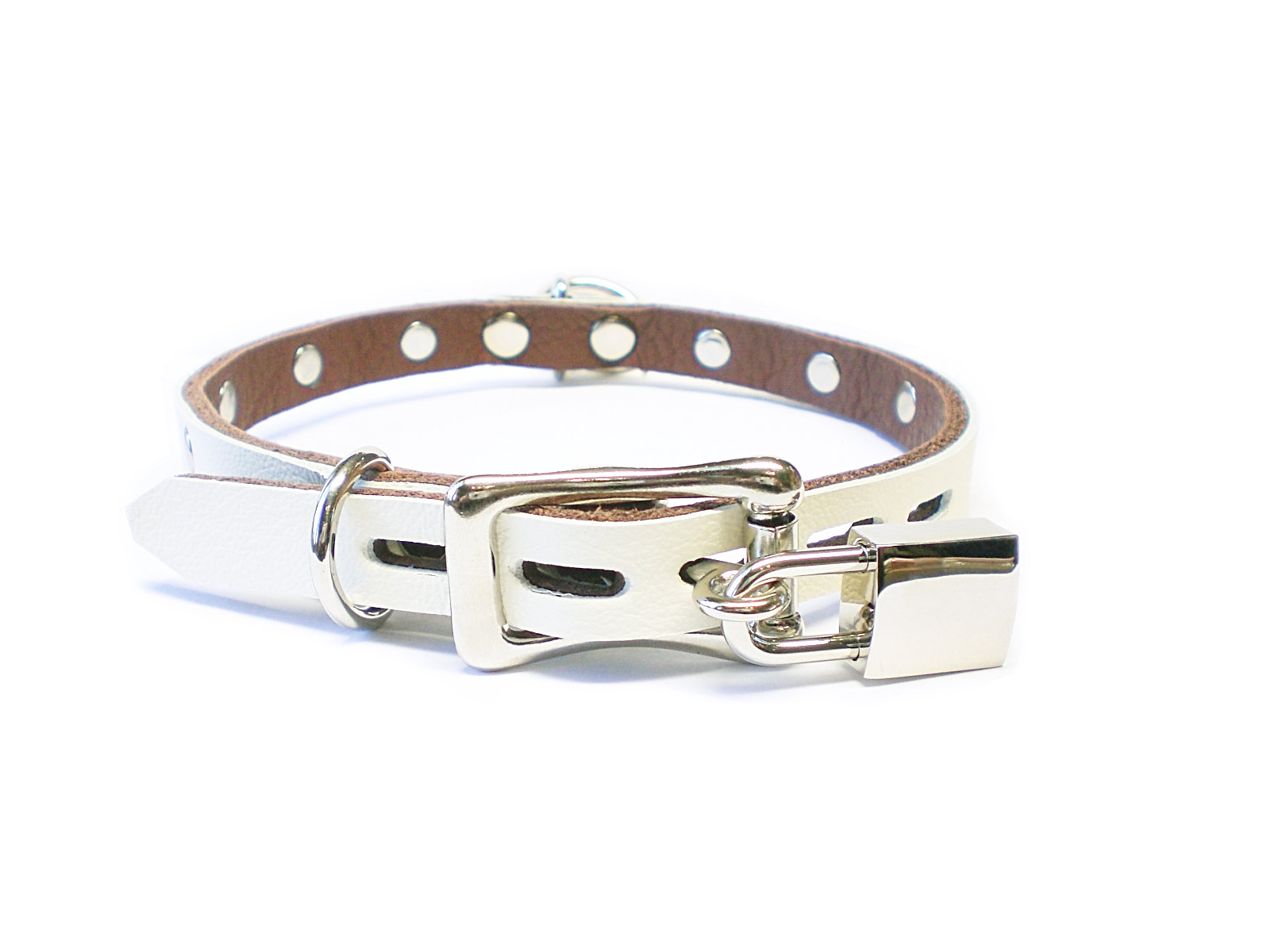 lockable w/padlock