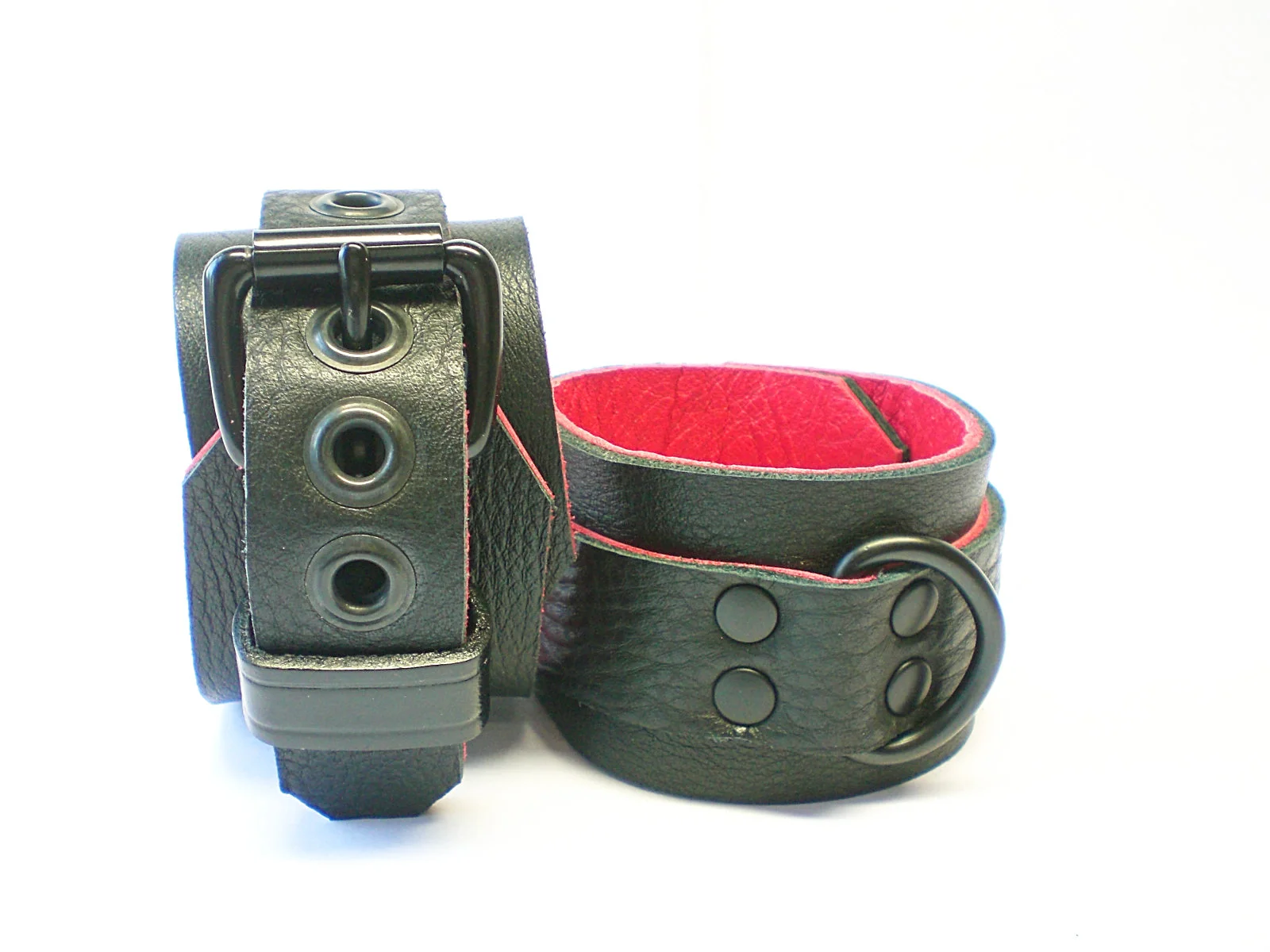 Soft Black w/Red Inlay - dbl-riveted