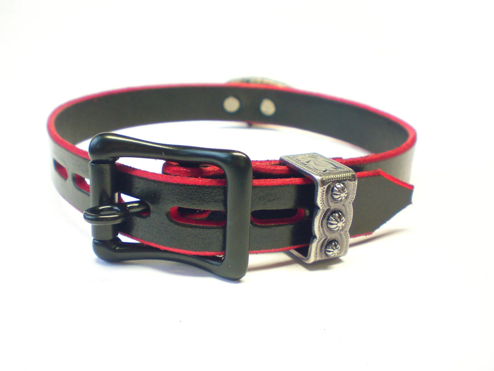 black lockable buckle - black w/red edges