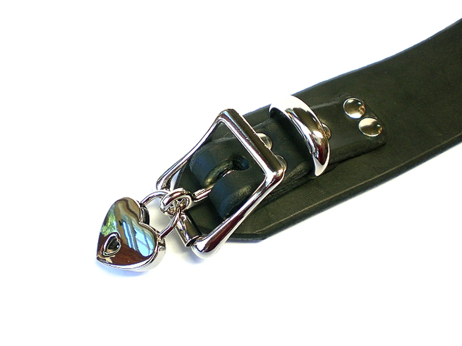 3/4” lockable buckle unfastened to show separately attached - (black latigo leather shown)