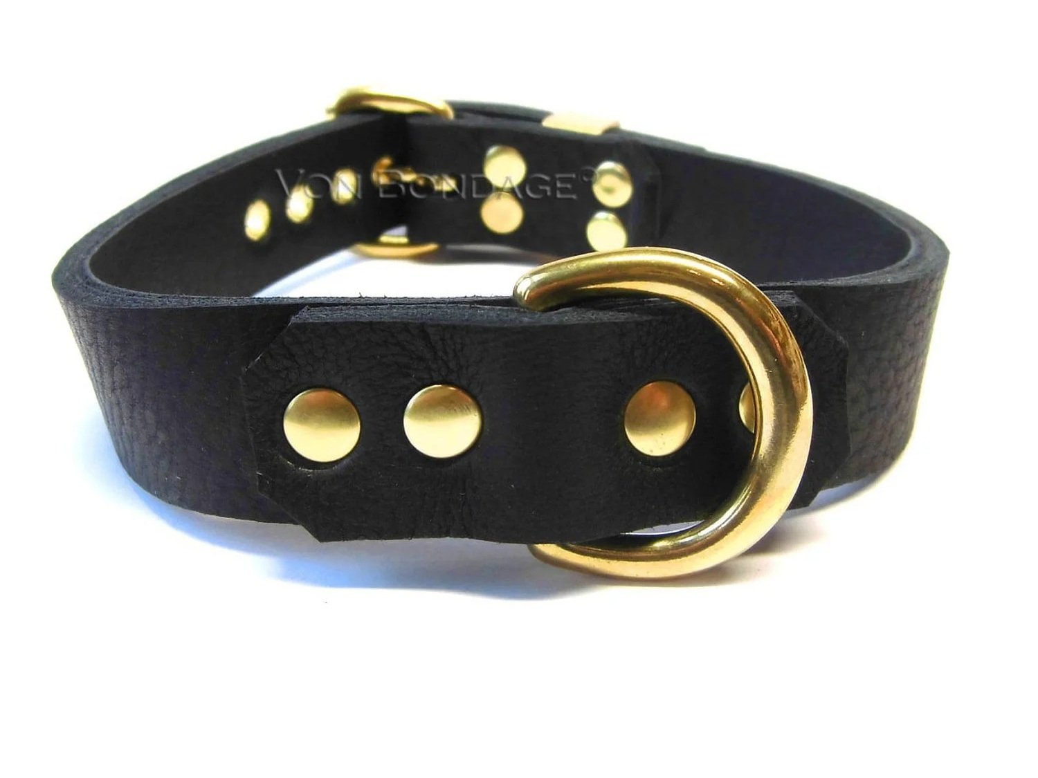 black bullhide bison leather bdsm collar with a large brass d-ring in front