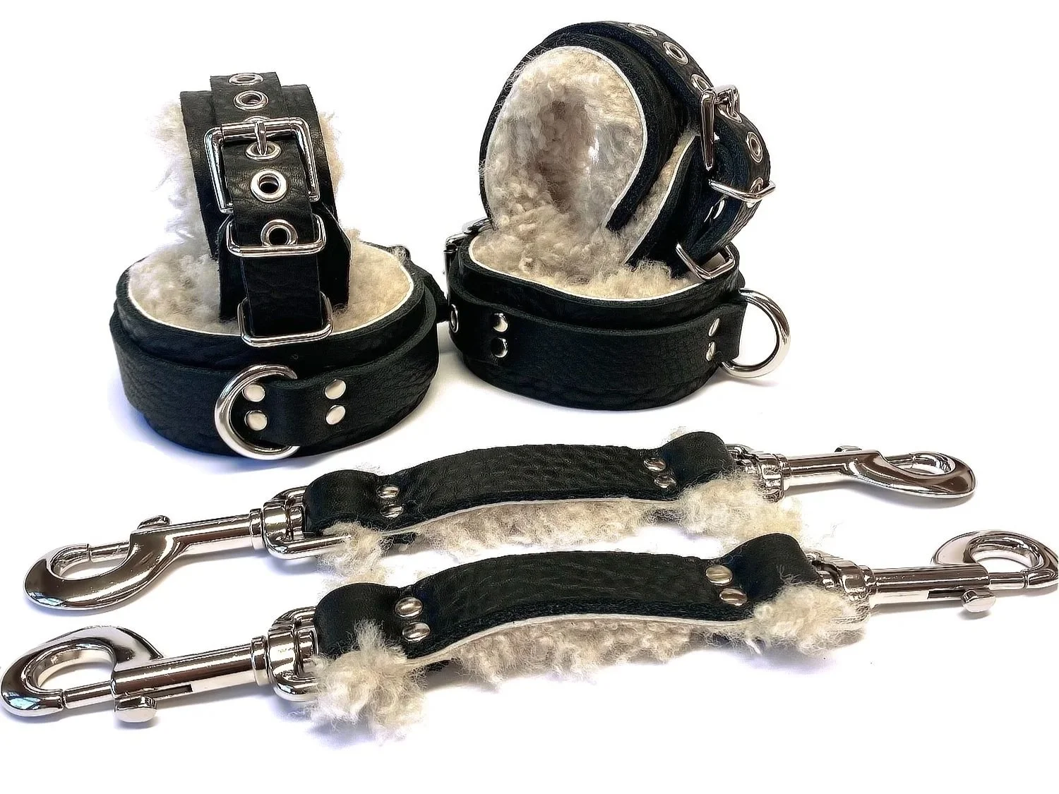 Lockable Restraints Set lined in Curly Sheepskin Fur