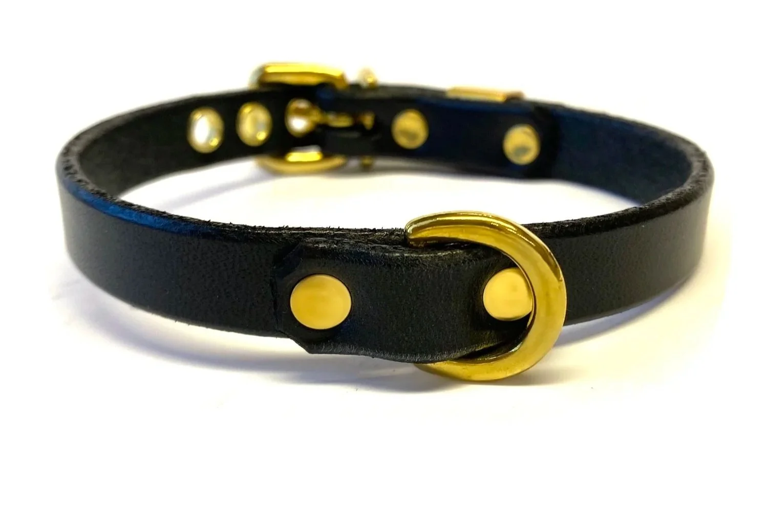 black leather submissive collar with small brass d-ring