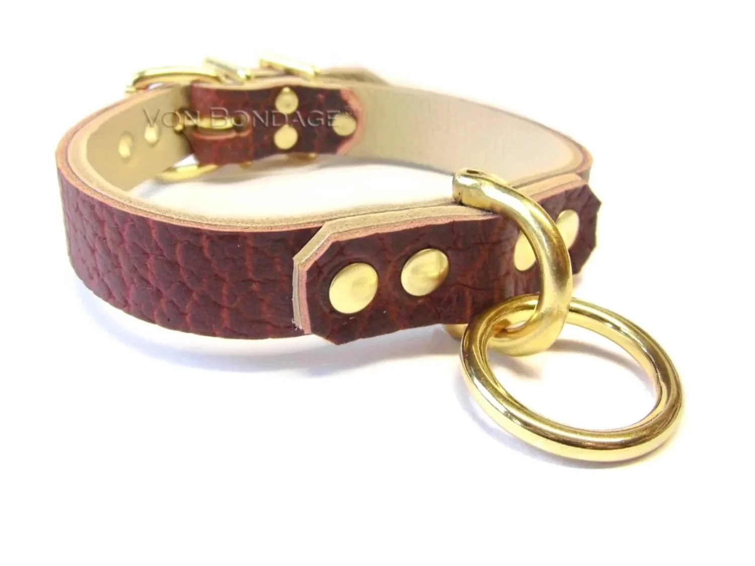 BDSM Collar with brass ring in brown bison leather