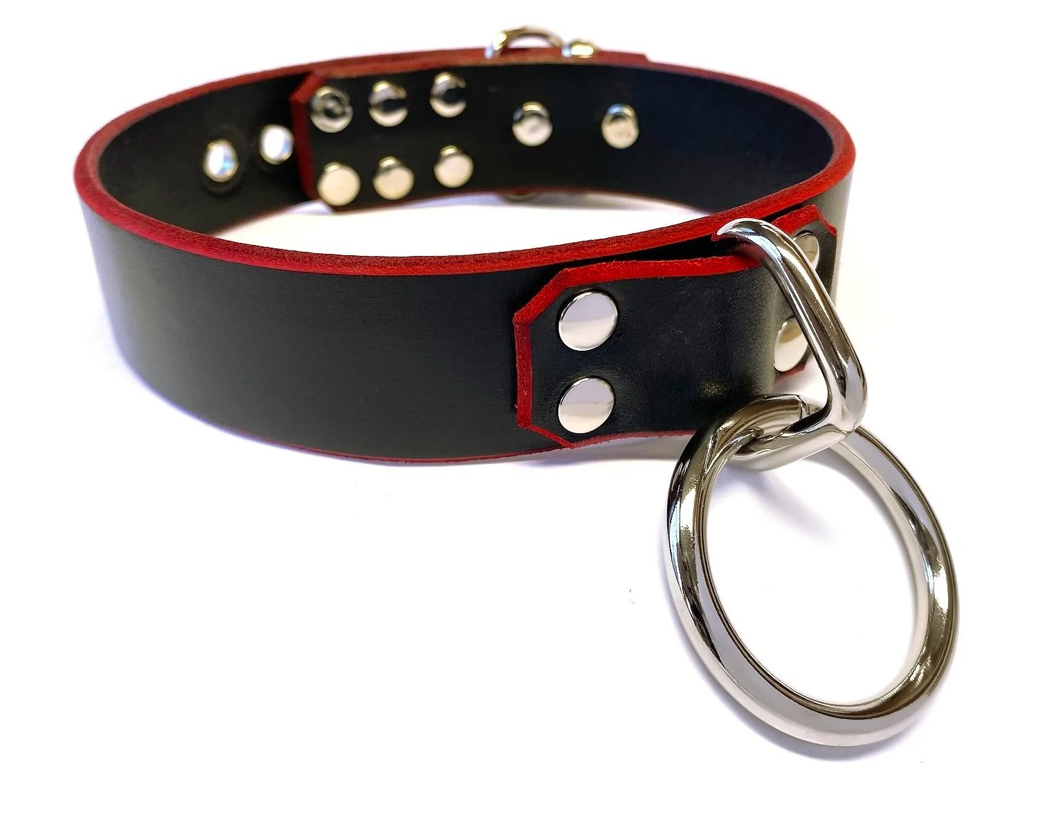 Black Leather BDSM Collar with Red Edges with a Large Bondage Ring